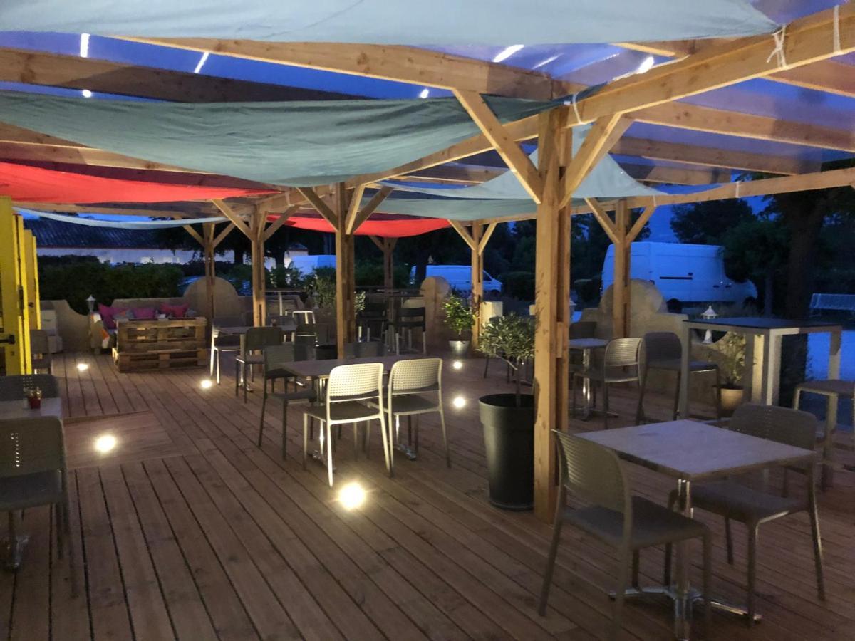 Logis Hotel Restaurant Le Clos Saint Loup Bram Exterior photo